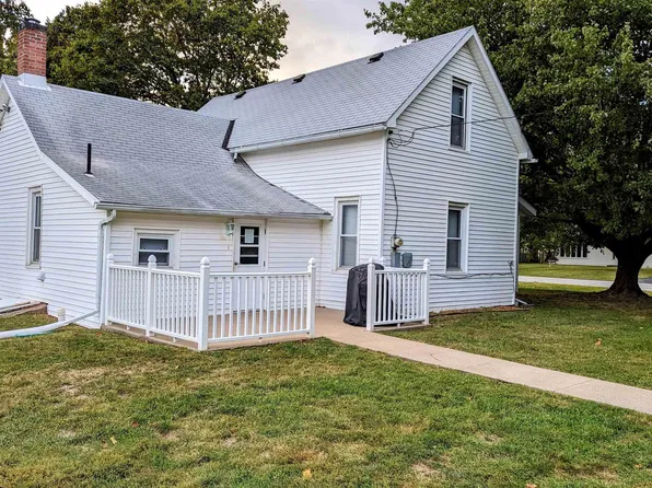 309 W Maple Ave, Ursa, IL 62376