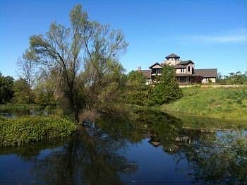 2nd image of 4620 Holm Rd