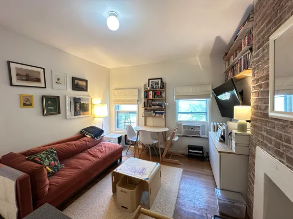 88 Joralemon Street image 1 of 13