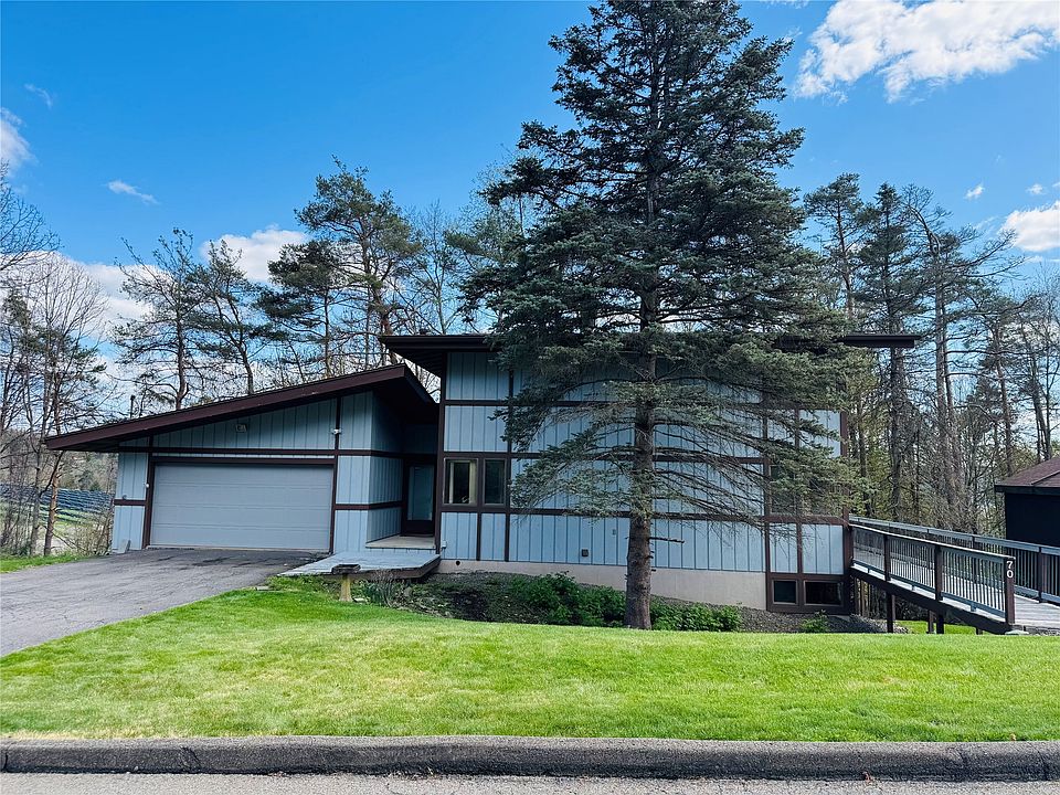 1st image of 70 Sunset Dr