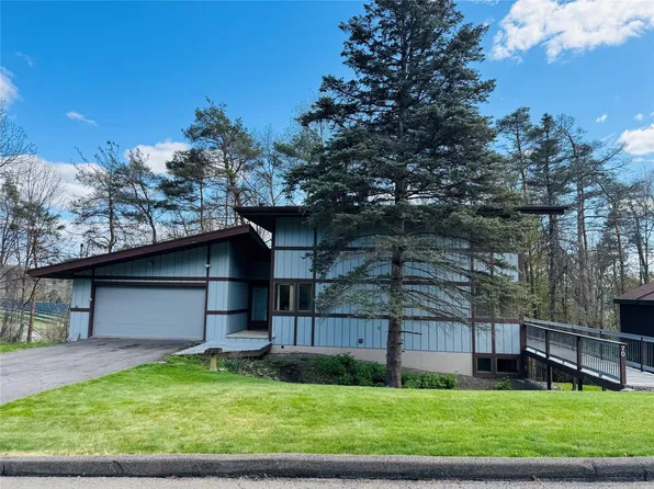 70 Sunset Dr, Binghamton, NY 13905