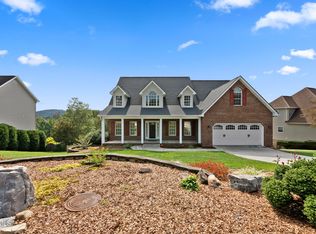 295 Southridge Dr, Blountville, TN 37617