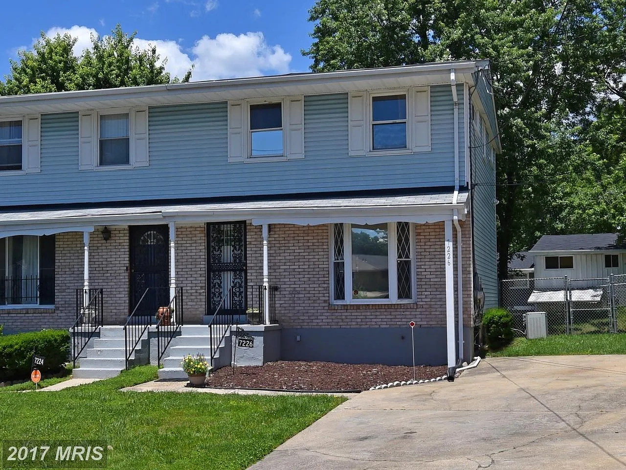 7226 Hylton St photo 1