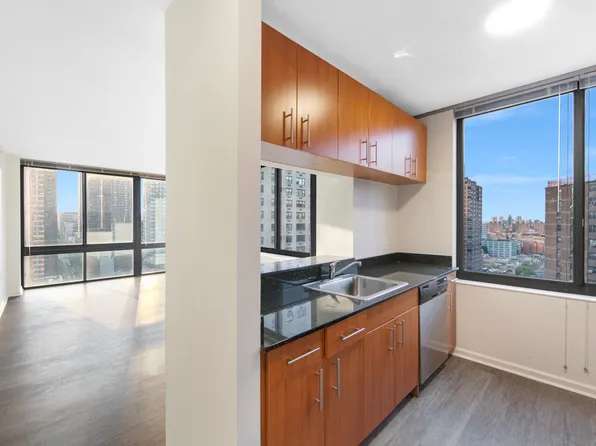 408 East 92nd Street image 5 of 15