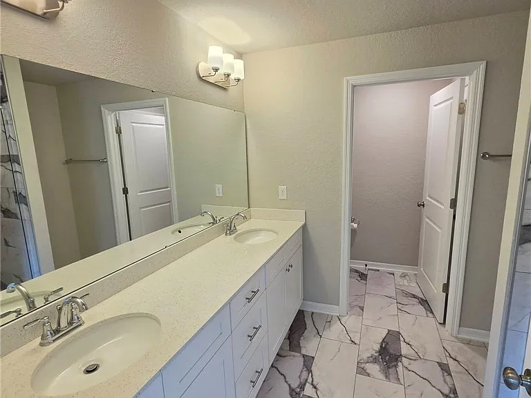 5553 Castania Dr — Photo 18