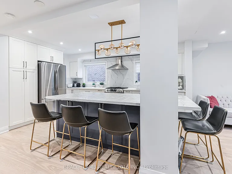 54 Campbell Ave #2 — Photo 10
