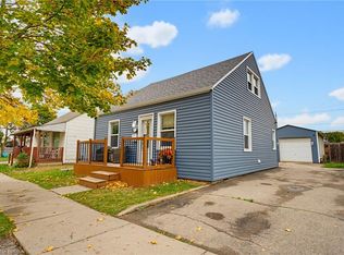 77 8th Ave, Brantford, ON N3S1C4