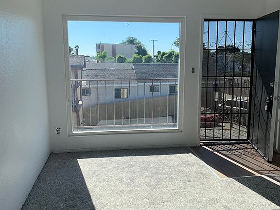5th image of 4077 Oakcrest Dr APT C