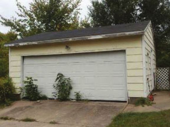 5th image of 45 Oakwood Ave