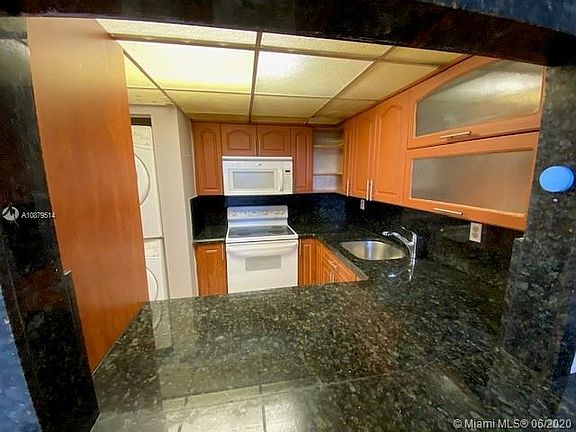 3rd image of 10090 NW 80th Ct APT 1530