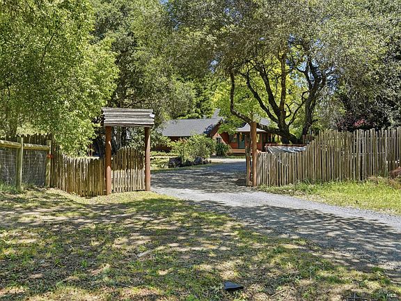 4th image of 31397 Seaview Road