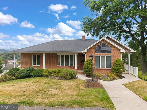 5418 5th Ave, Altoona, PA 16602