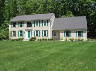 10 Alcorn Xing, Westford, MA 01886