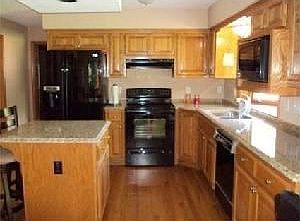 2nd image of W140N11382 Country Aire Dr