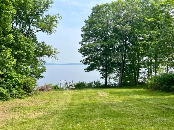 45 Douglas Drive, Newport, ME 04953