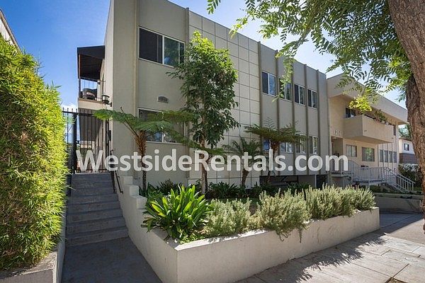 1st image of 1220 N Formosa Ave APT 8
