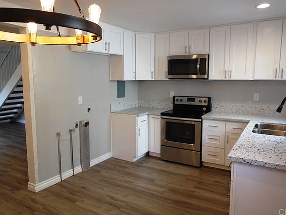 5th image of 882 Victor Ave APT 1