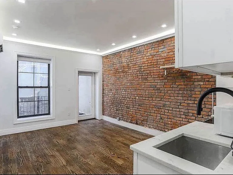 43 Columbia Pl #1C — Photo 3