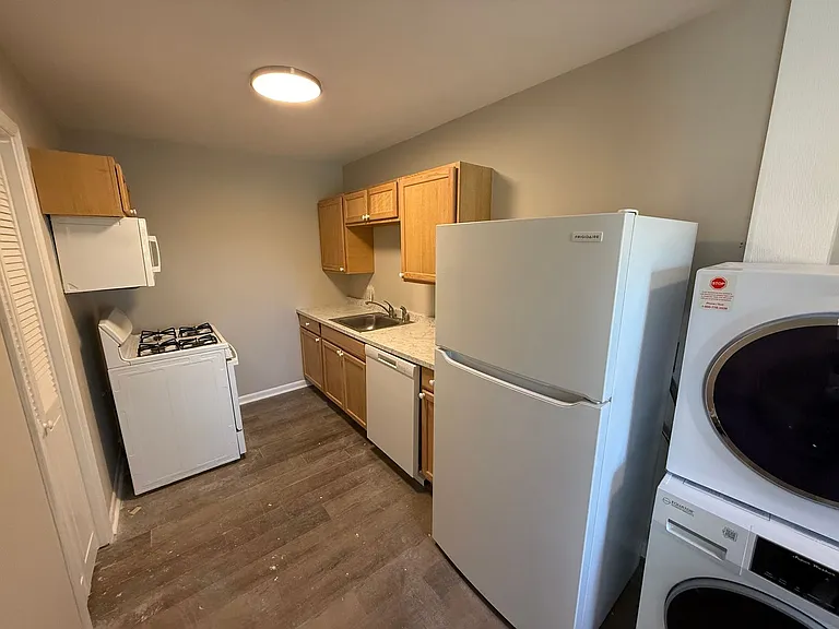 213 N Ann St #5 — Photo 8