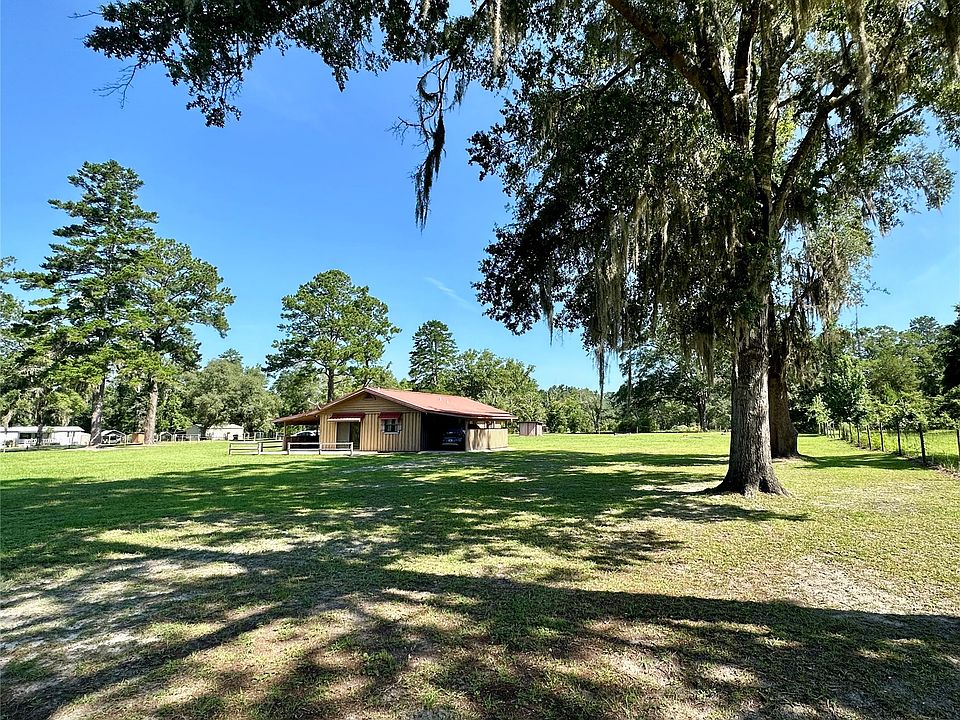 1st image of 29845 Mulberry Landing Rd W
