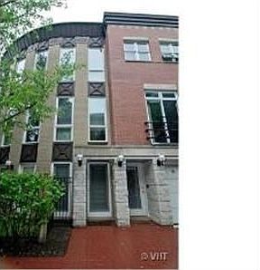 1st image of 1512 S Prairie Ave Unit G