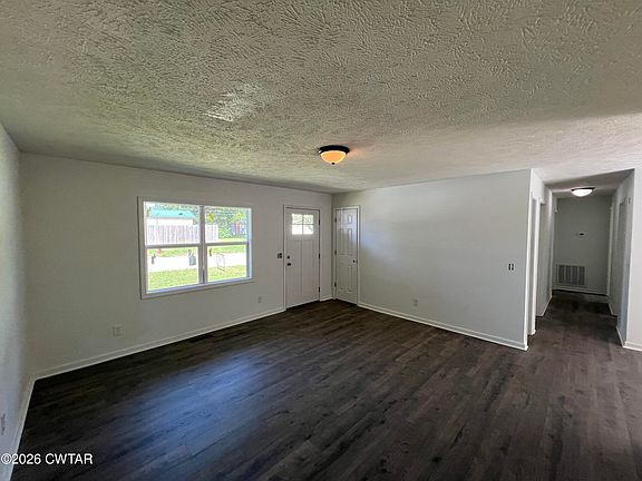 3rd image of 334 Baughn St