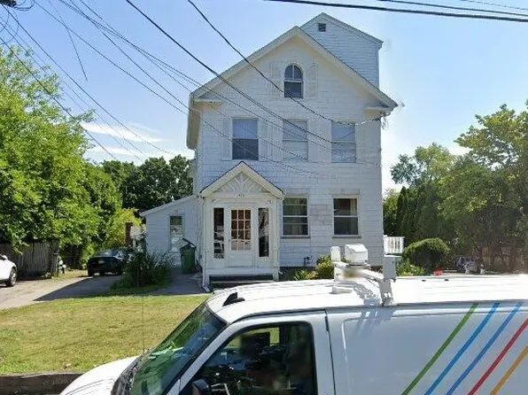 272 Nevada St #2, Newton, MA 02460