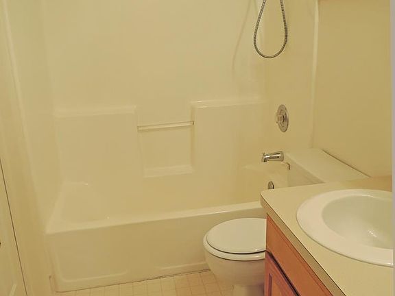 3rd image of 2391 W 17 S