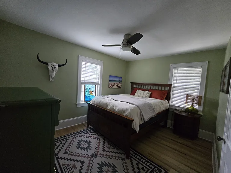 206 Oakwood Ave — Photo 10