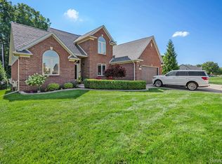 49344 Monte Rd, Chesterfield, MI 48047