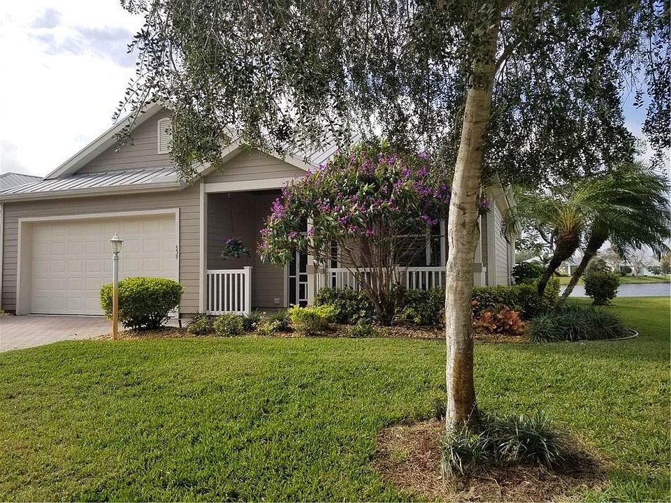 1st image of 539 NE Canoe Park Cir