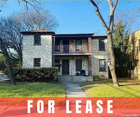 203 E Rosewood Ave #1