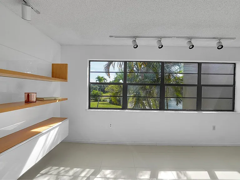 6654 Villa Sonrisa Dr #421 — Photo 30