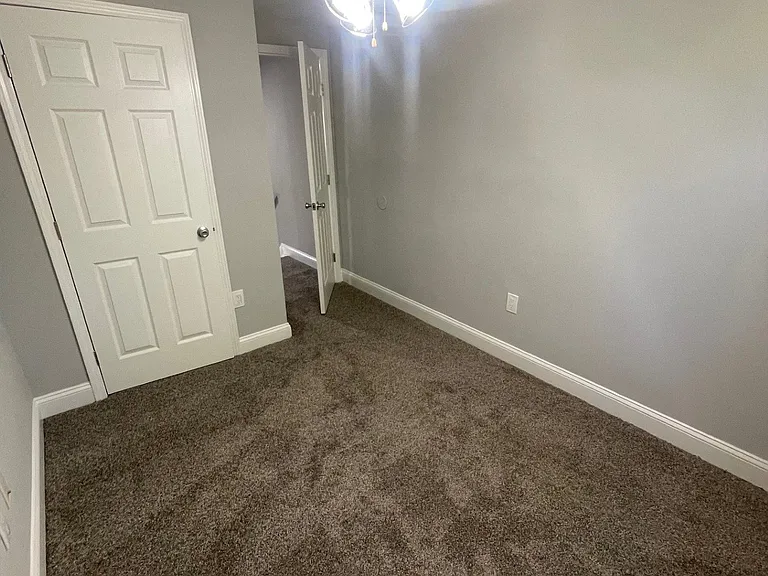 Longview — Photo 174