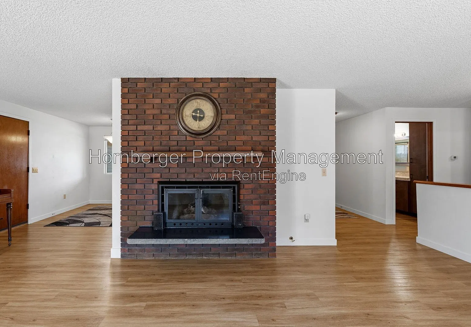 3 bed, 2.0 bath, 2568 sqft, $2,695 — Photo 3