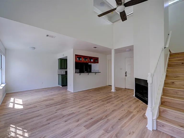 512 Eberhart Ln #1403 — Photo 16