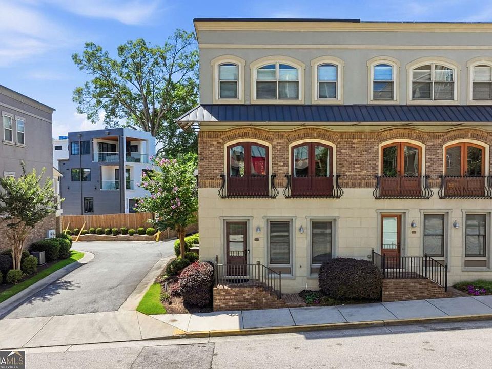 1st image of 384 16th St NW Unit 1