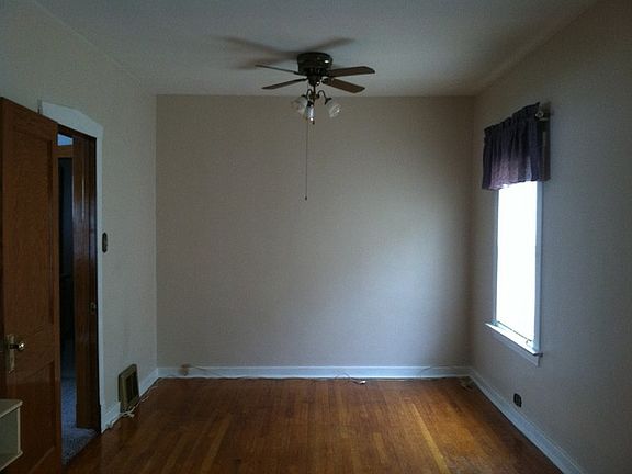 4th image of 1418 S Elmwood Ave