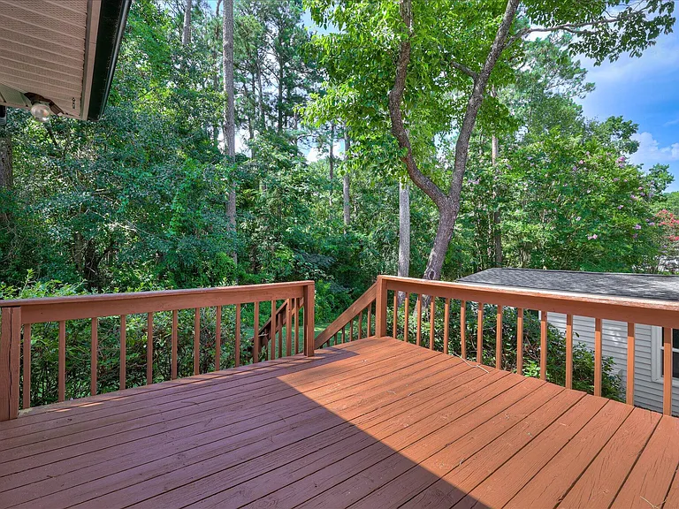 2111 Huron Dr — Photo 49