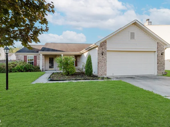 7831 Fox Glen Dr, Indianapolis, IN 46239