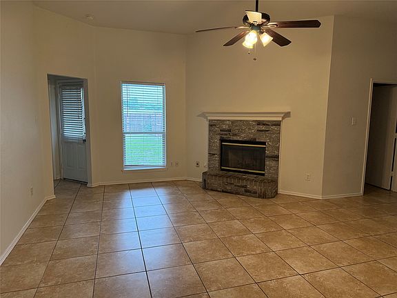 5th image of 1547 Kensington Pl