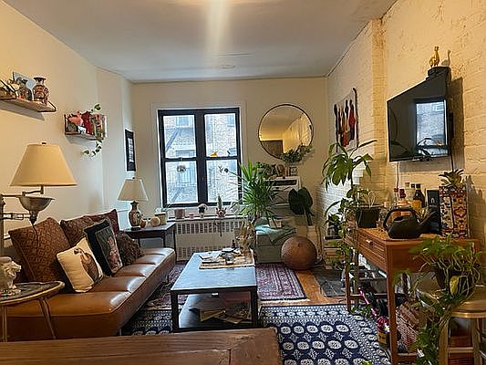 1st image of 304 E 78th St APT 5R