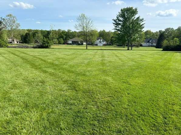 2655 Southampton Dr, Martinsville, IN 46151