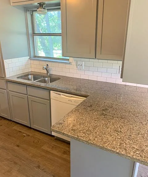 517 Dublin Ave — Photo 3