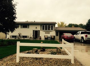 524 Oak Park Dr, Onalaska, WI 54650