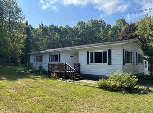 2247 Oakridge Dr, Farwell, MI 48622