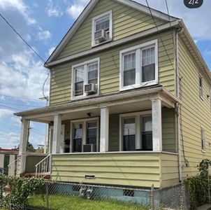 661 Pulaski St, Elizabeth, NJ, 07202