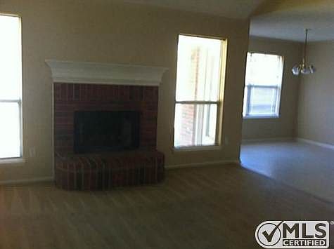 4th image of 1706 Merritt Dr