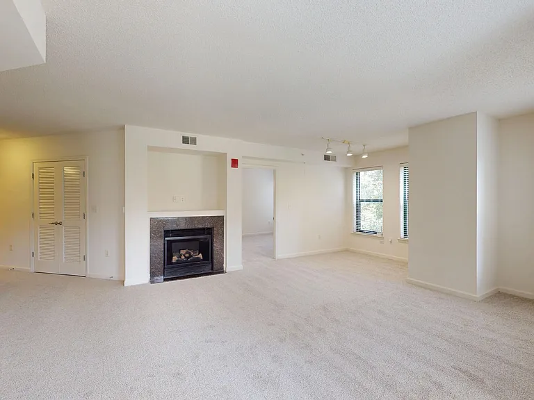 1301 Thomas Circle — Photo 89