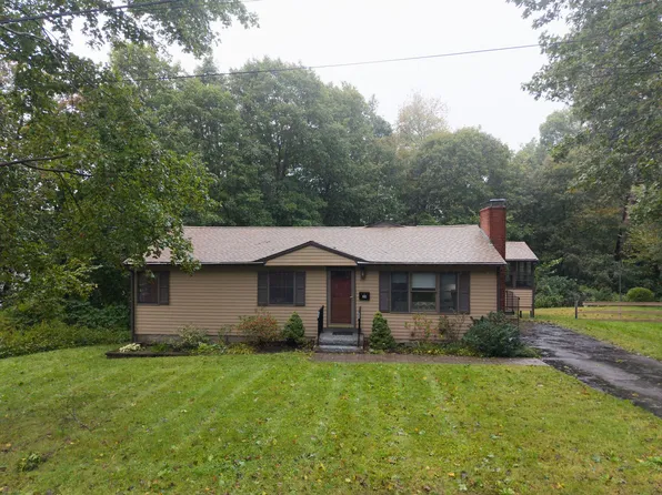 39 Curley Dr, Hudson, MA 01749